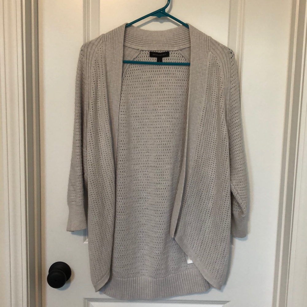 Banana Republic 3/4 Sleeve Sweater Grey